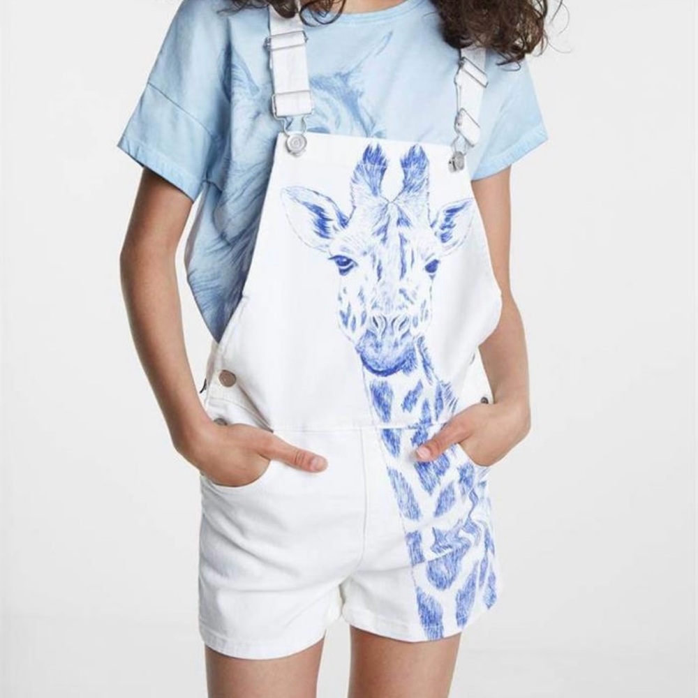 #35🎄 388. DESIGUAL white jeans overalls shorts drawn giraffe size 7 - 8 years
